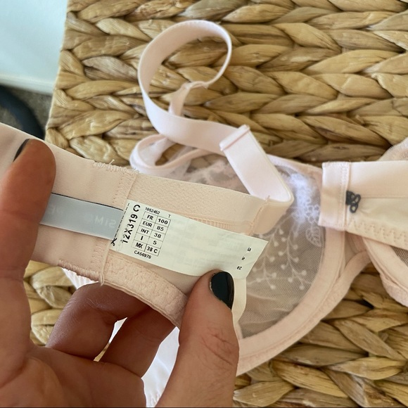 SOLD NWOT Simone perele embroidered lace plunge bra - Picture 8 of 9